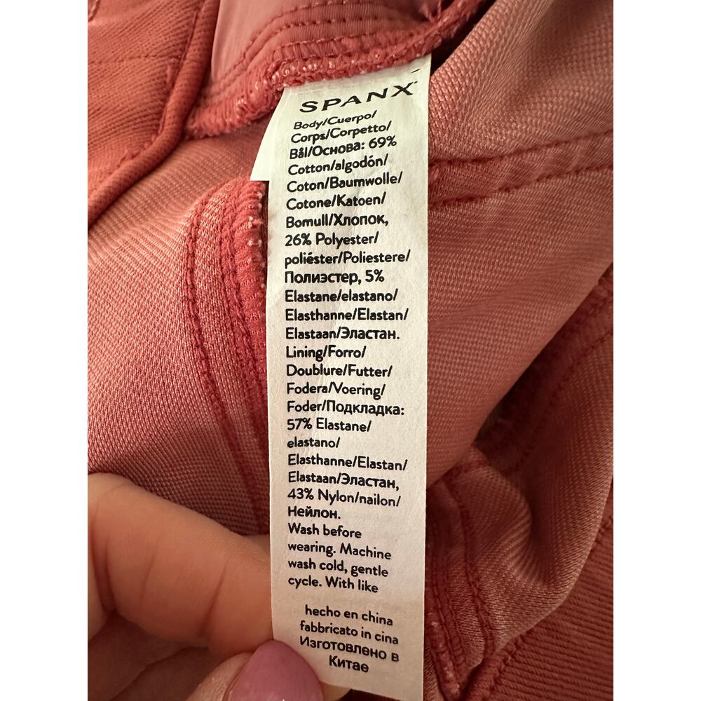 Spanx Denim Stretch Pull on Skinny Ankle Jeans Salmon Color Large - Picture 4 of 8